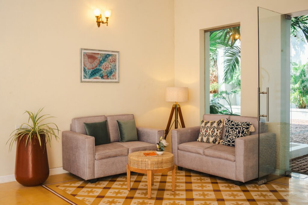 shiolim livingroom